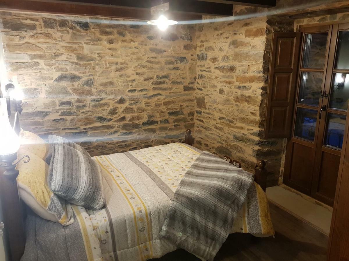 Apartamentos Rurales Casa Carmen Pola De Allande Ngoại thất bức ảnh